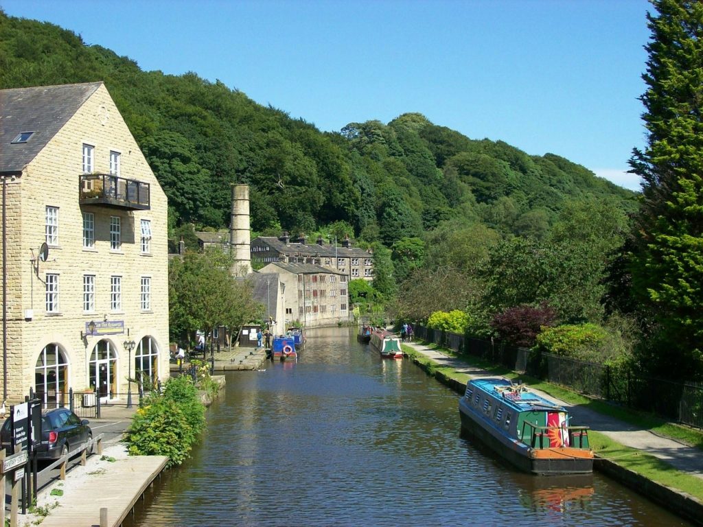 A UK staycation on a narrowboat is lots of fun for couples or families